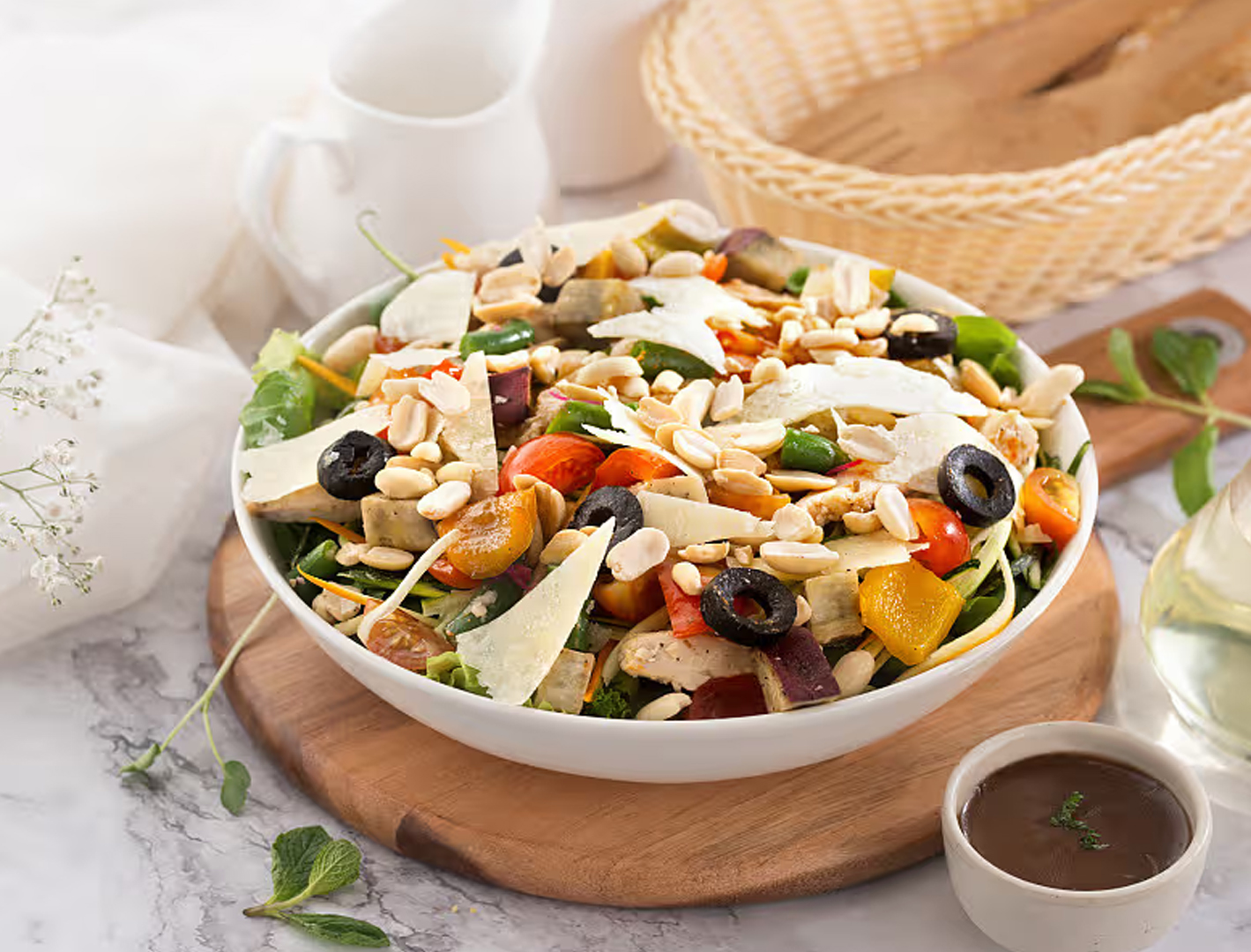 Mediterrnean Chicken And Zoodle Salad Bowl